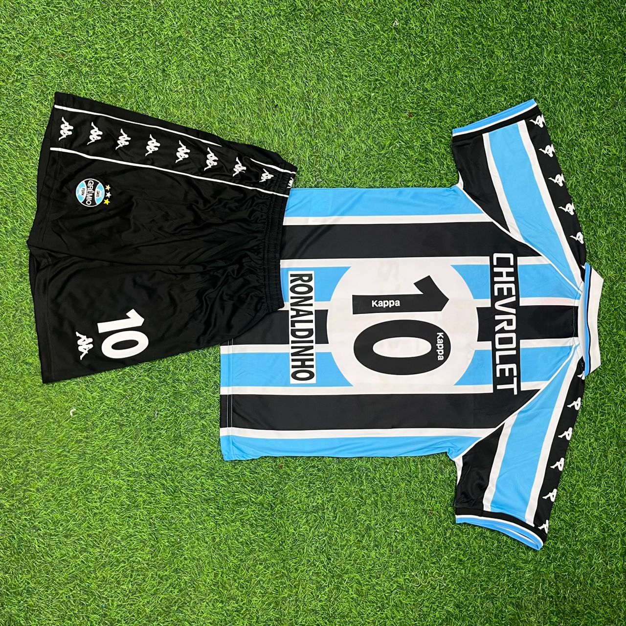 ronaldinho-gaucho-gremio-2000-