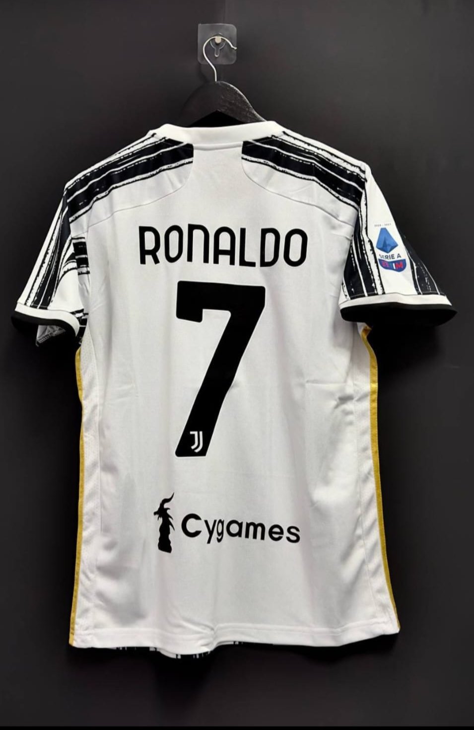 Cristiano Ronaldo Juventus 2020 2021 Retro Jersey Trikot Jersey Culture cristiano-ronaldo-juventus-2020-2021-retro-jersey-trikot-jersey-culture