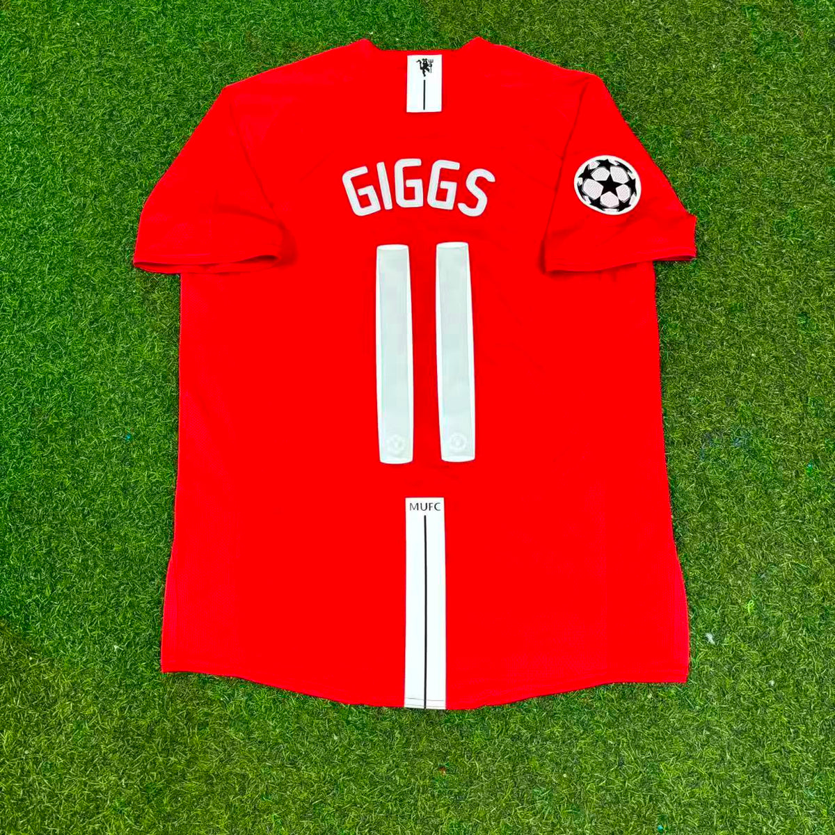 Ryan Giggs Manchester United Champions League Final Moscow 2008 Retro Red Football Shirt