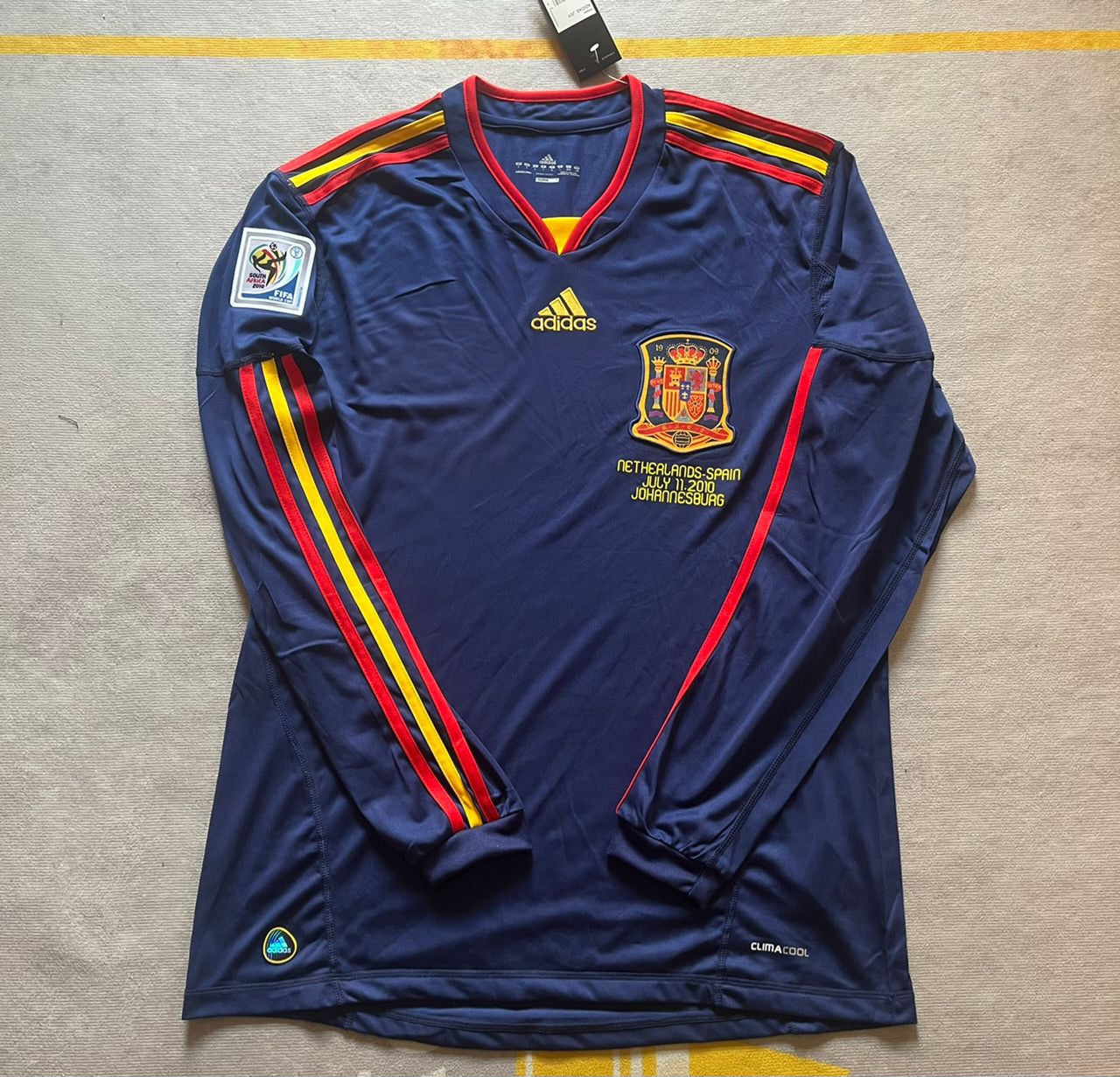 Xavi Hernandez - Spain 2010 World Cup Final Retro Jersey Trikot