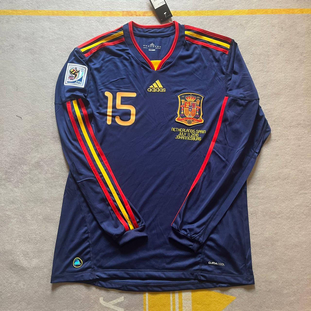 Sergio Ramos - Spain 2010 World Cup Final Retro Jersey Trikot