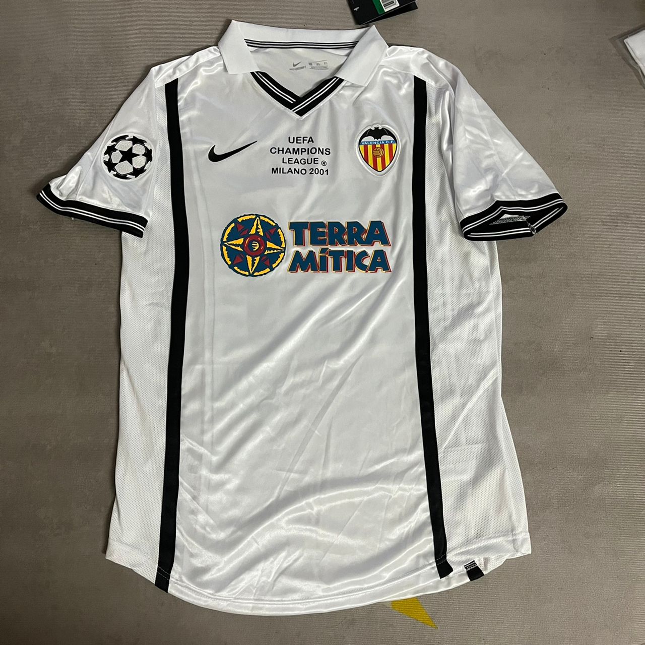 Pablo Aimar Valencia 2001 Milano Champions Final Retro-Fußballtrikot