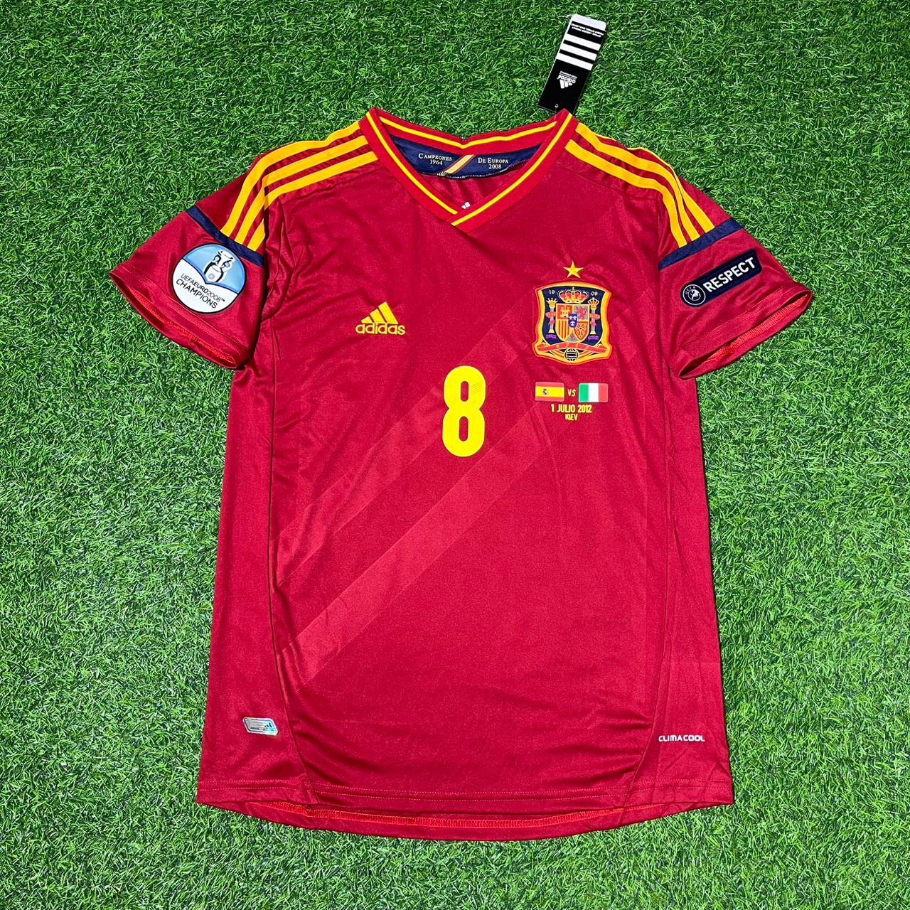 Xavi Hernandez Spain EURO 2012 Final Retro Football Jersey Kit