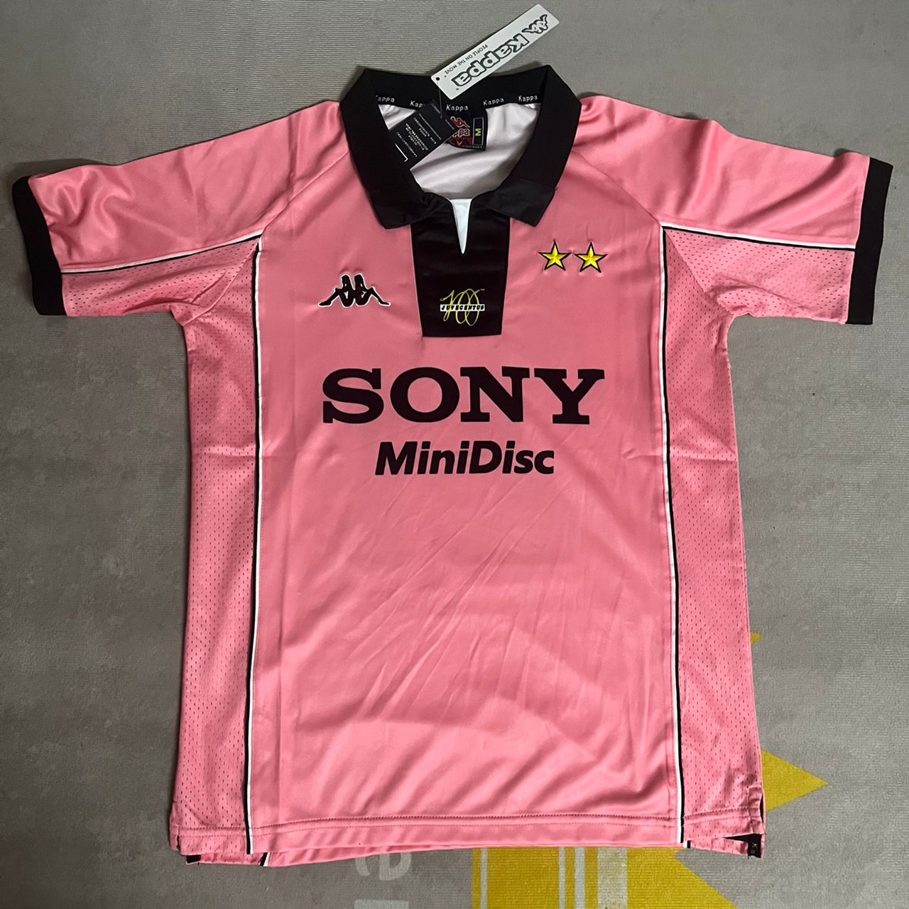 Zinedine Zidane – Juventus 1996-1998 Retro Pink Kit Jersey – | Trikot | Maillot