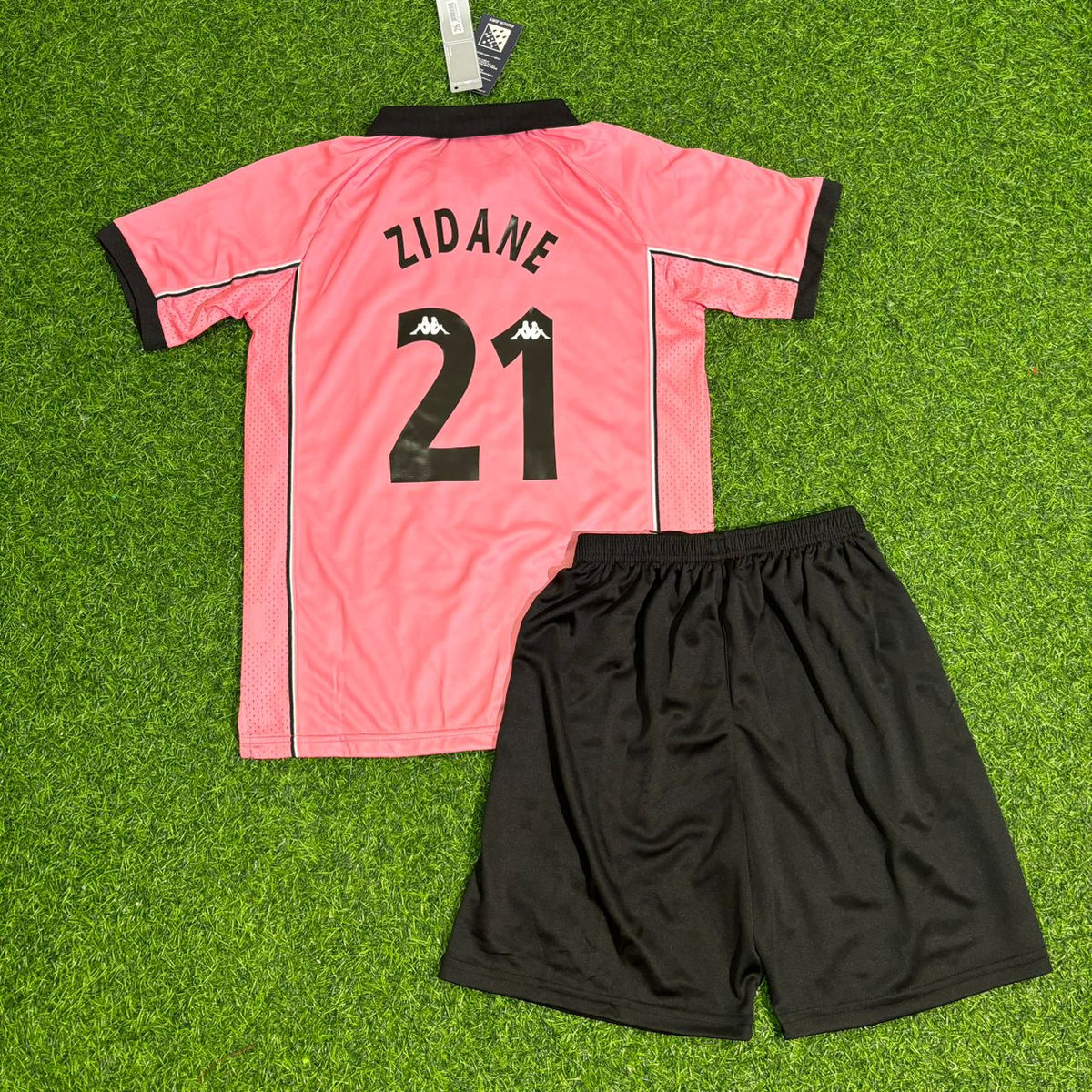 Camiseta de fútbol retro rosa para niños de Zinedine Zidane Juventus 1996–1998