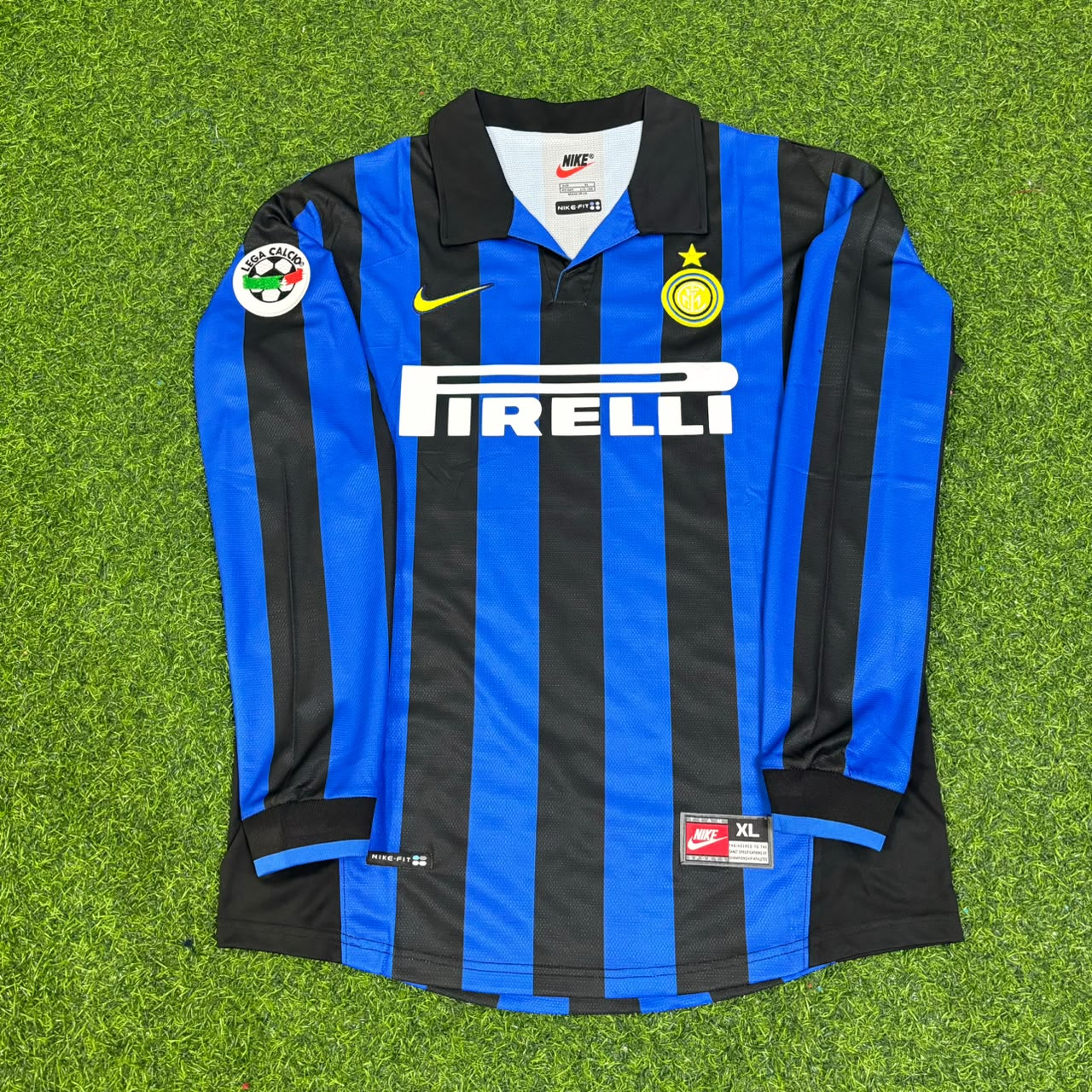 Zlatan Ibrahimovic - Inter Retro Jersey Trikot Maillot Maglia Soccer Shirt