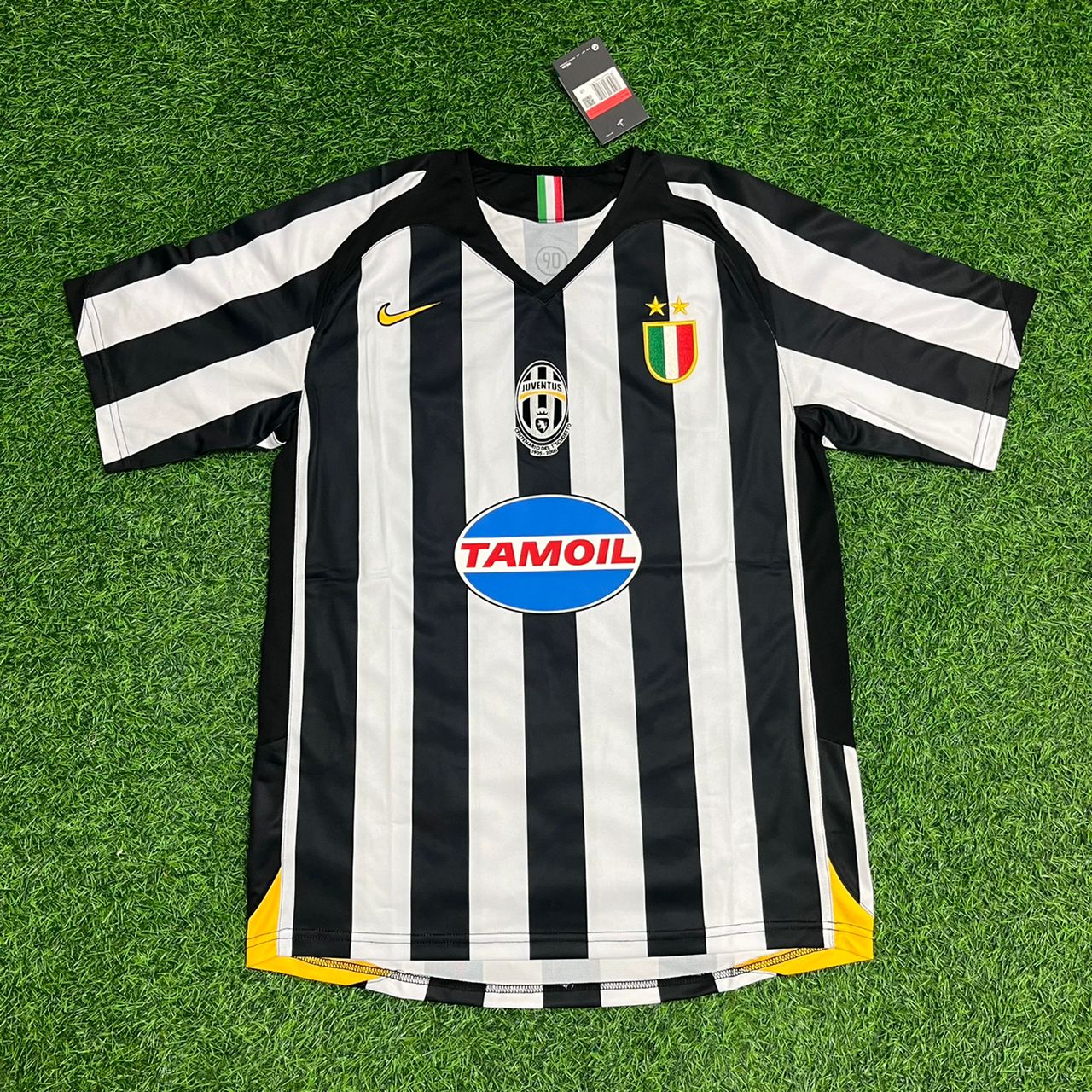 Zlatan Ibrahimović Juventus 2005/2006 Retro Football Jersey
