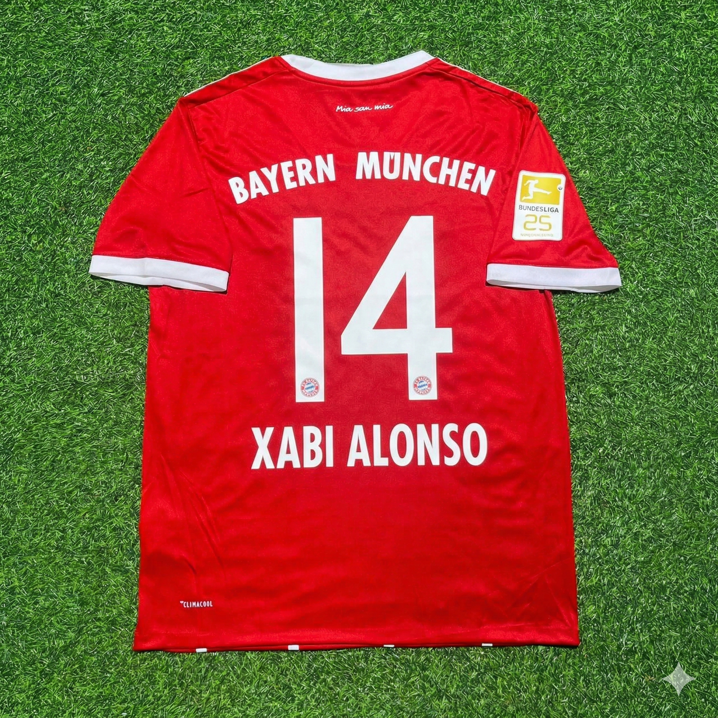 Xabi Alonso Bayern Munich 2017-2018 Retro Home Jersey