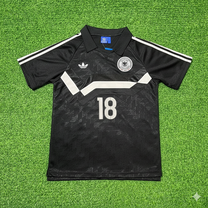 Jürgen Klinsmann Deutschland 1990 WM Schwarzes Retro Fußballtrikot