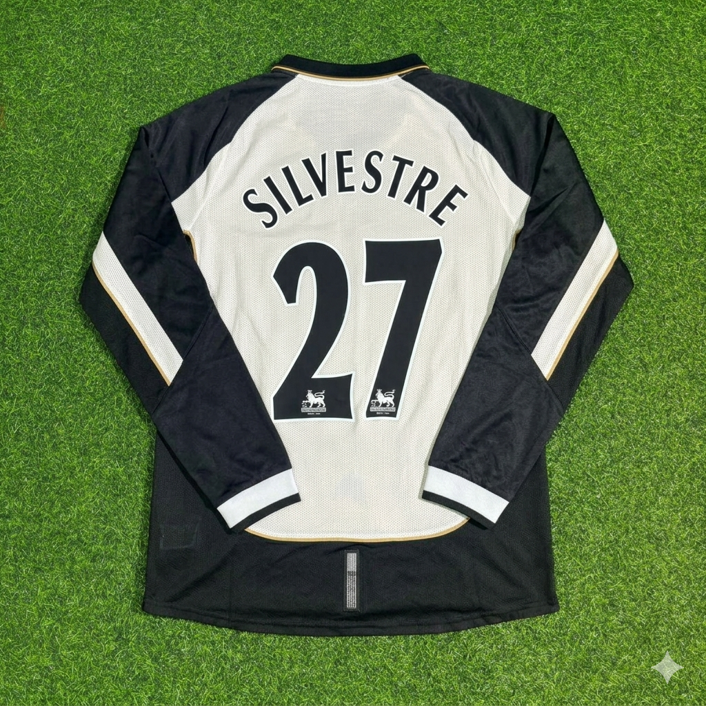 Mikaël Silvestre #27 Manchester United 2001-2002 Reversible Retro Jersey