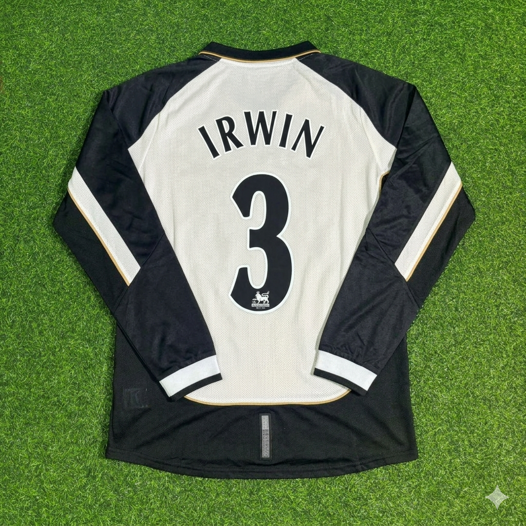 Denis Irwin #3 Manchester United 2001-2002 Reversible Retro Jersey