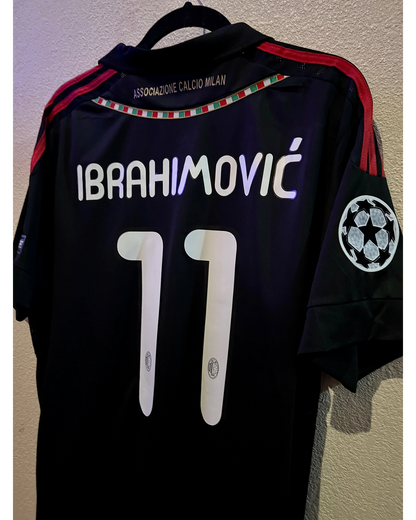 Zlatan Ibrahimović 11 - Milan Third Kit 2011/12 Retro Kit Jersey Maillot Trikot Soccer Shirt