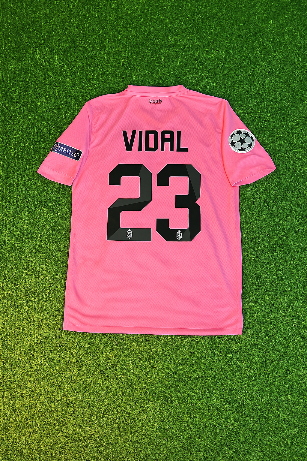 Arturo Vidal Juventus Pink 2012 2013 Season Retro Jersey Soccer Shirt