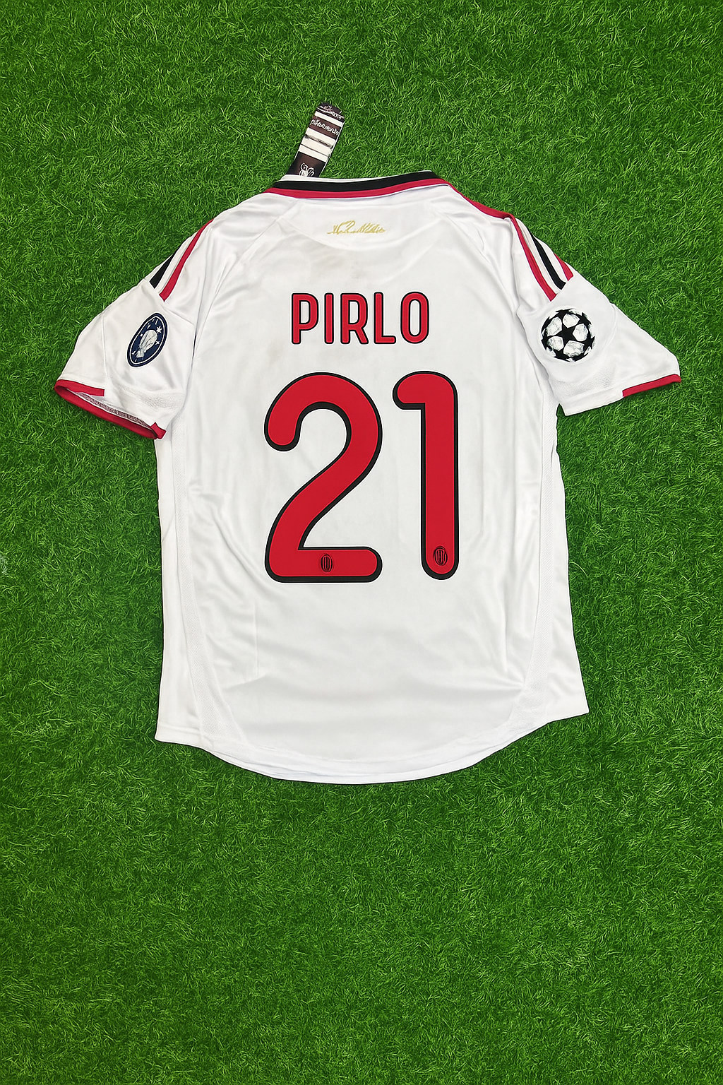 Maillot rétro blanc Andrea Pirlo Milan saison 2009-2010