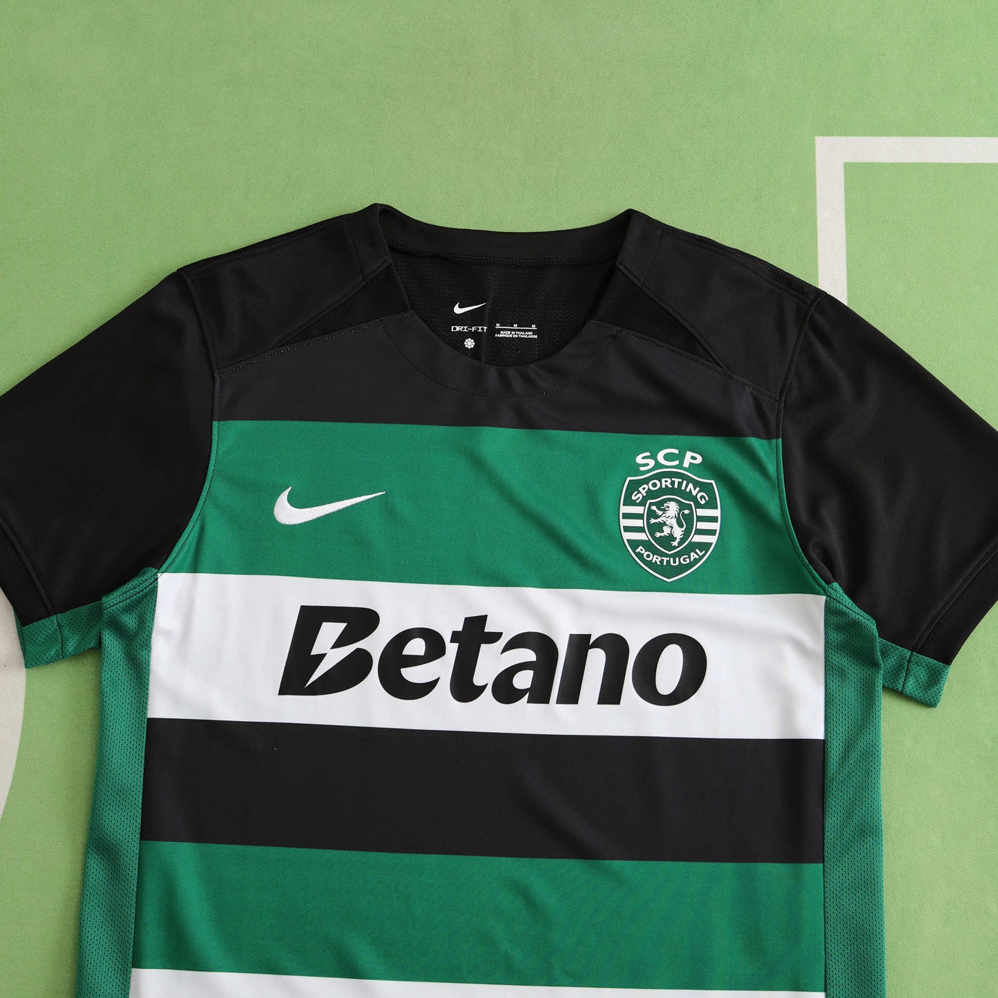 Grünes Fußball-Heimtrikot von Sporting Lissabon