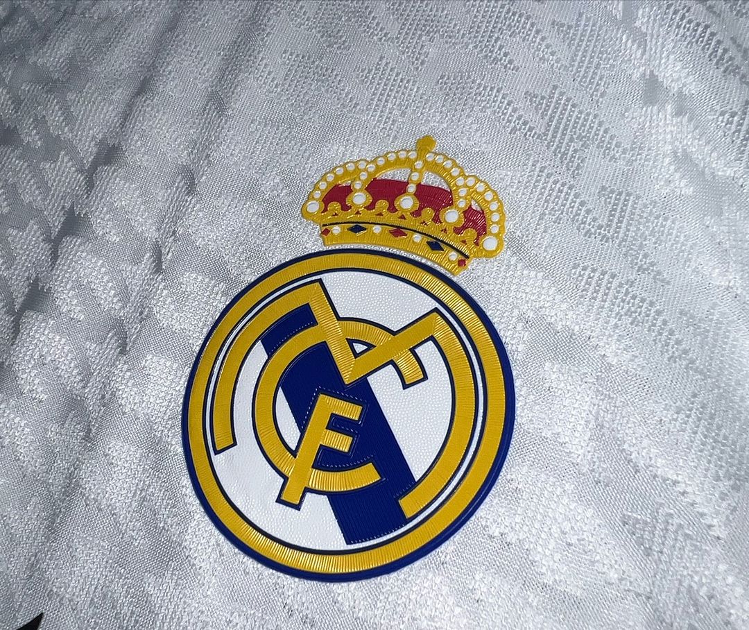 24/25 Weißes Real Madrid-Heimtrikot