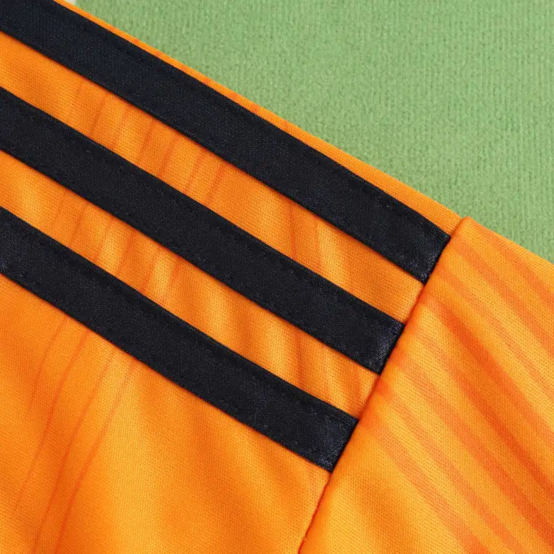 Orangefarbenes Special Edition-Trikot von Real Madrid