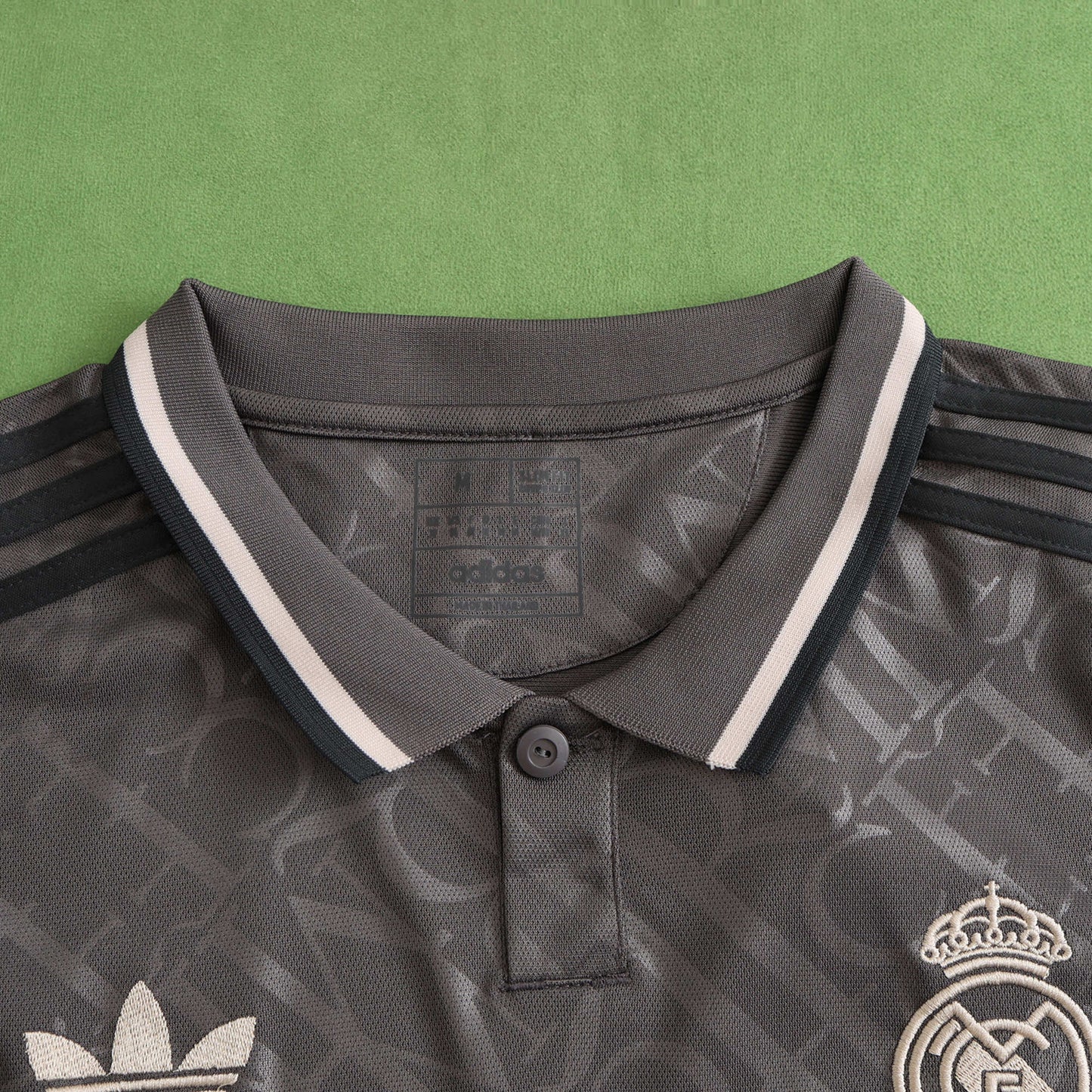 Orangefarbenes Special Edition-Trikot von Real Madrid