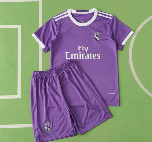 Real Madrid 2016/17 Purple Kids Kit Kindertrikot Maillot Enfant Kindertrui (Ages 3-13)