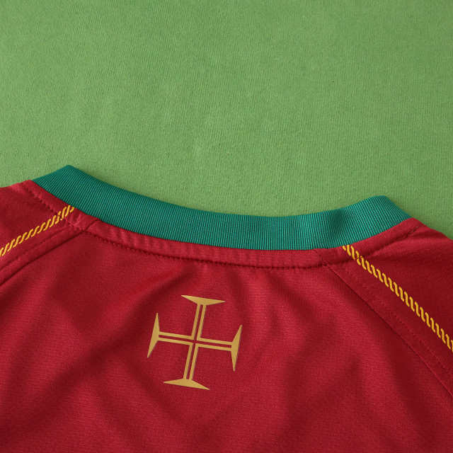 Portugal 2006 Season Home kids  Retro Jersey Trikot Soccer Shirt
