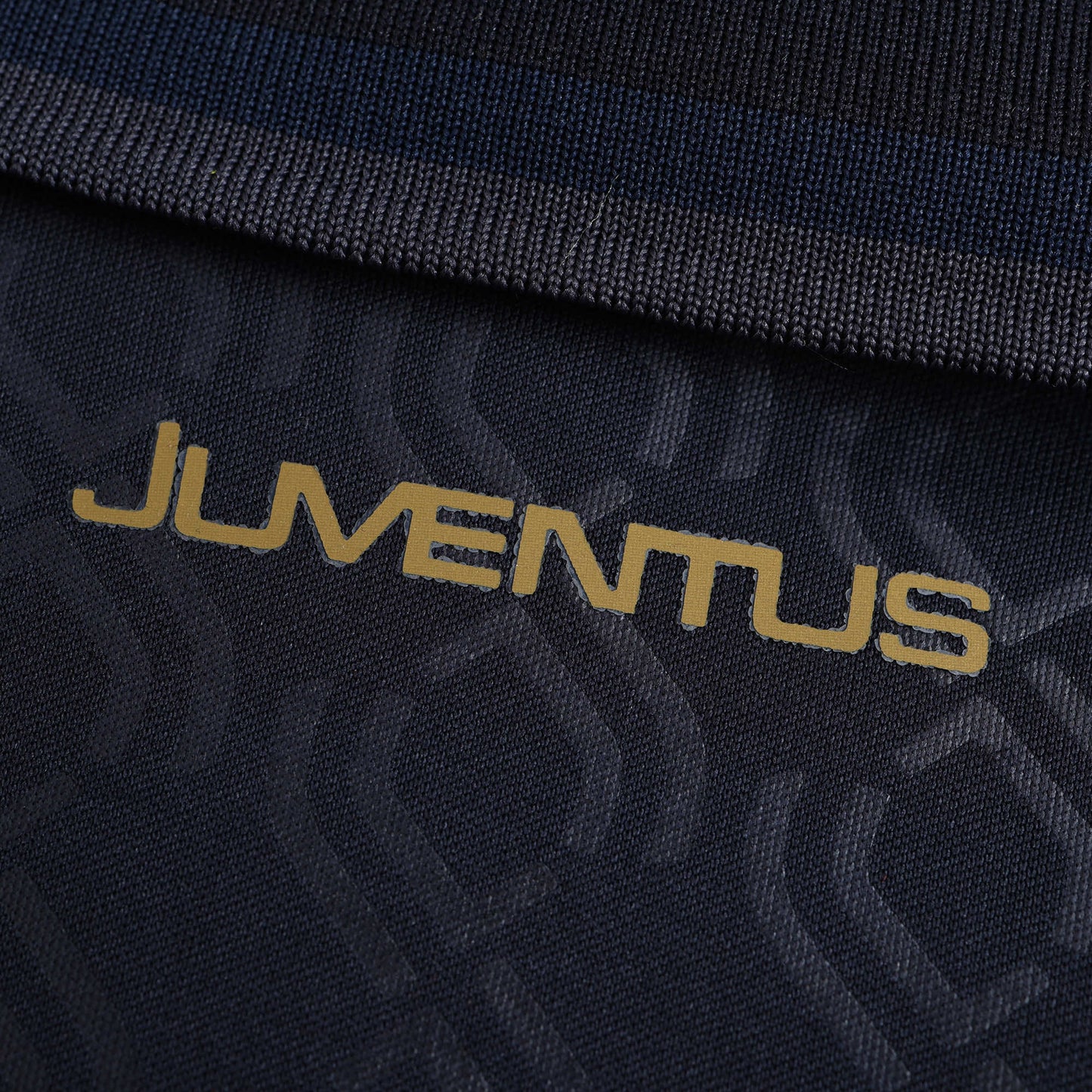 Juventus New Season Retro Style Jersey Maillot Camiseta Maglia