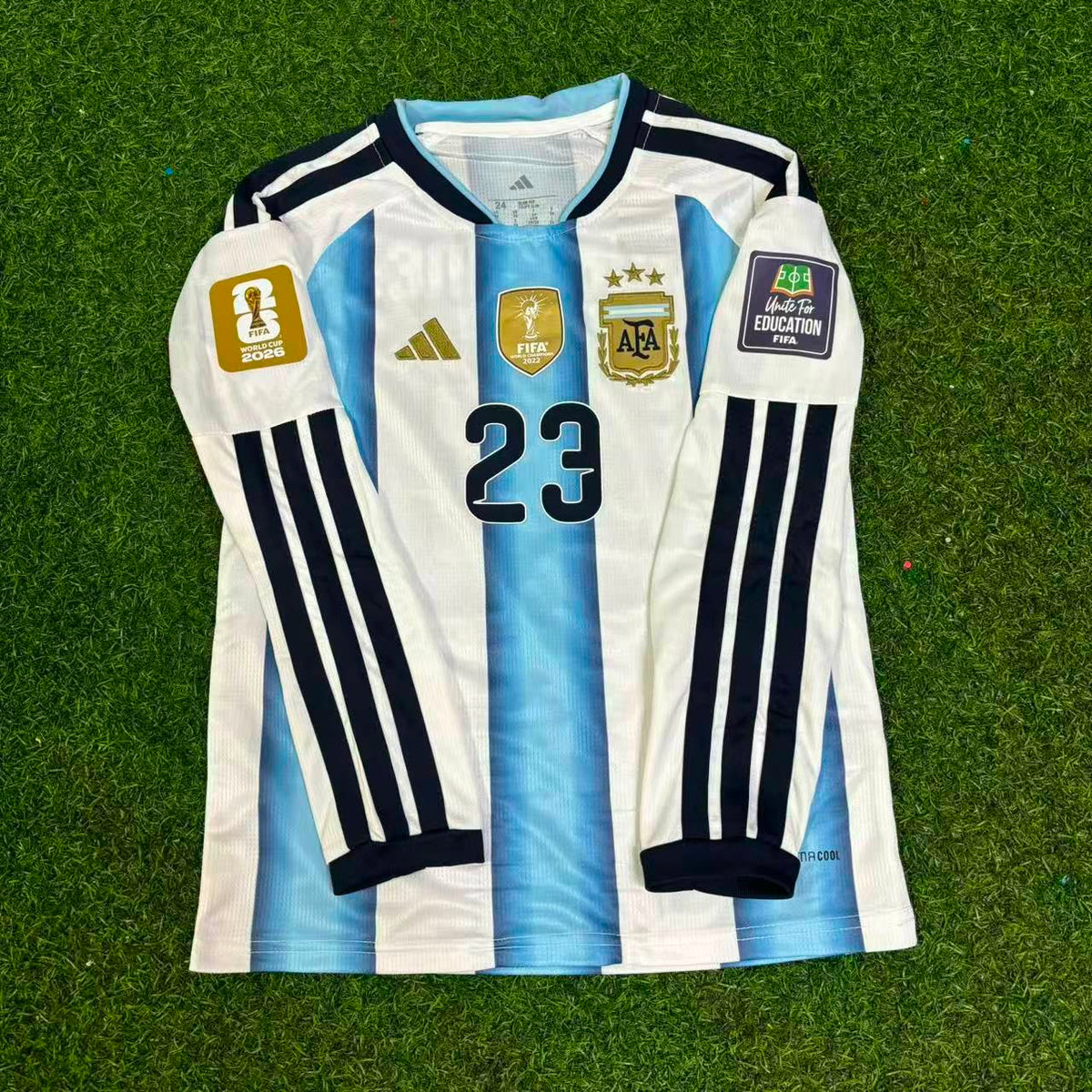 Emiliano Martinez Argentina Goalkeeper 2026 World Cup Home Kids Patch Long Sleeve Football Jersey
