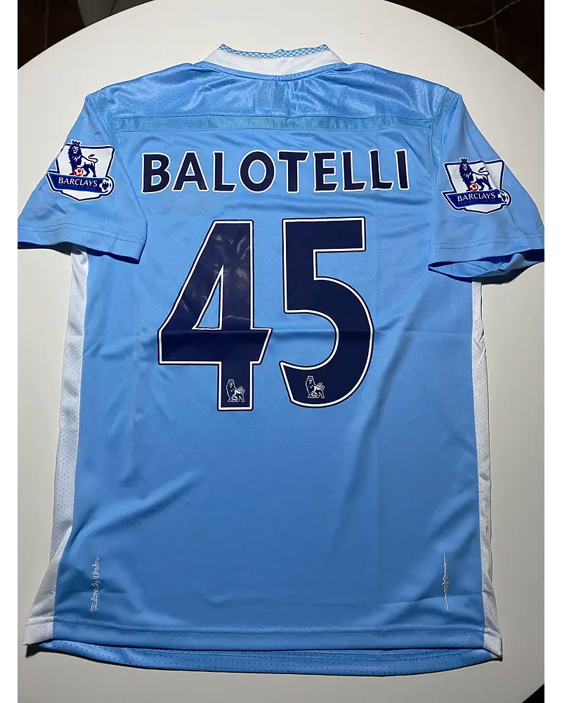 Mario Balotelli - Manchester City 2011 Retro Jersey Trikot