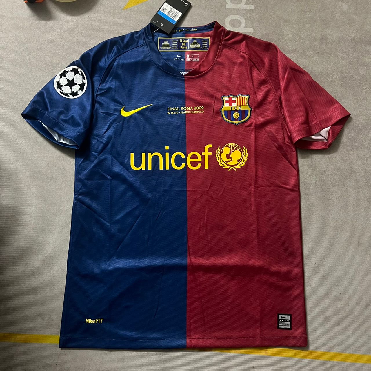 Lionel Messi Barcelona 2009 Roma Final Retro Jersey Trikot Maillot Lionel Messi Barcelona 2009 Roma Final Retro Jersey Trikot Maillot
