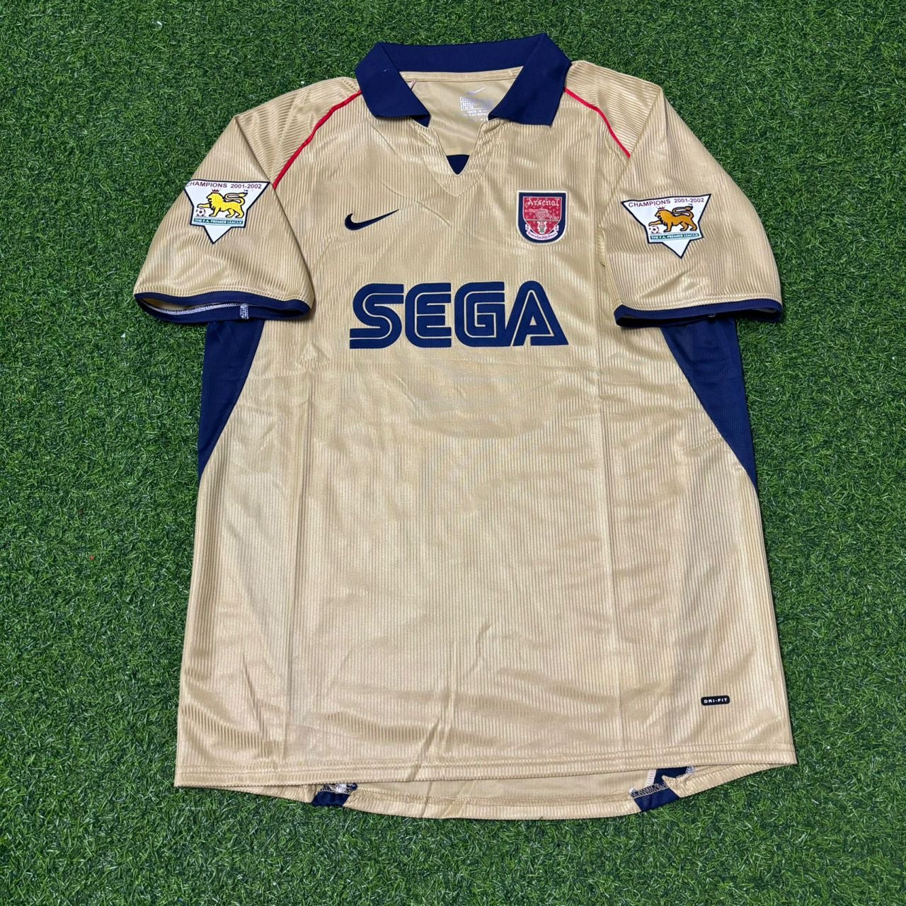 Fredrik Ljungberg #8 Arsenal 2001-2002 Away Golden Kids Retro Football Jersey