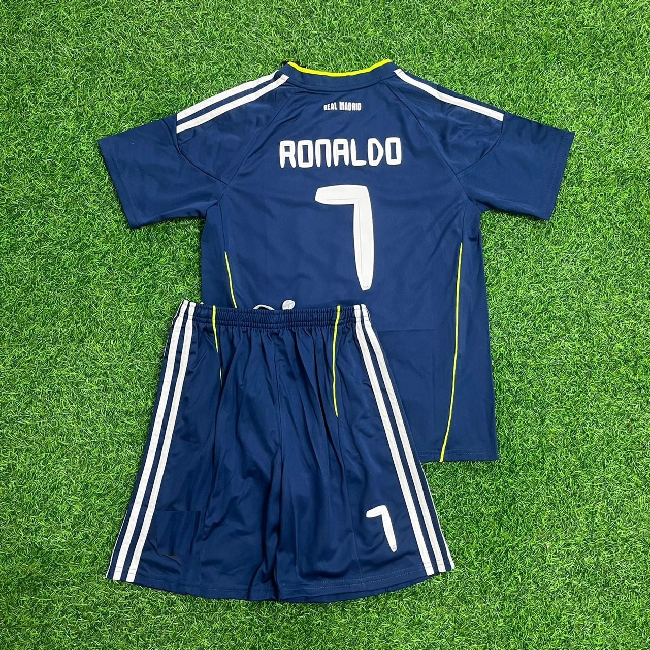 Cristiano Ronaldo Real Madrid 2010 2011 Short Kids Kit Jersey Soccer Shirt KinderTrikot
