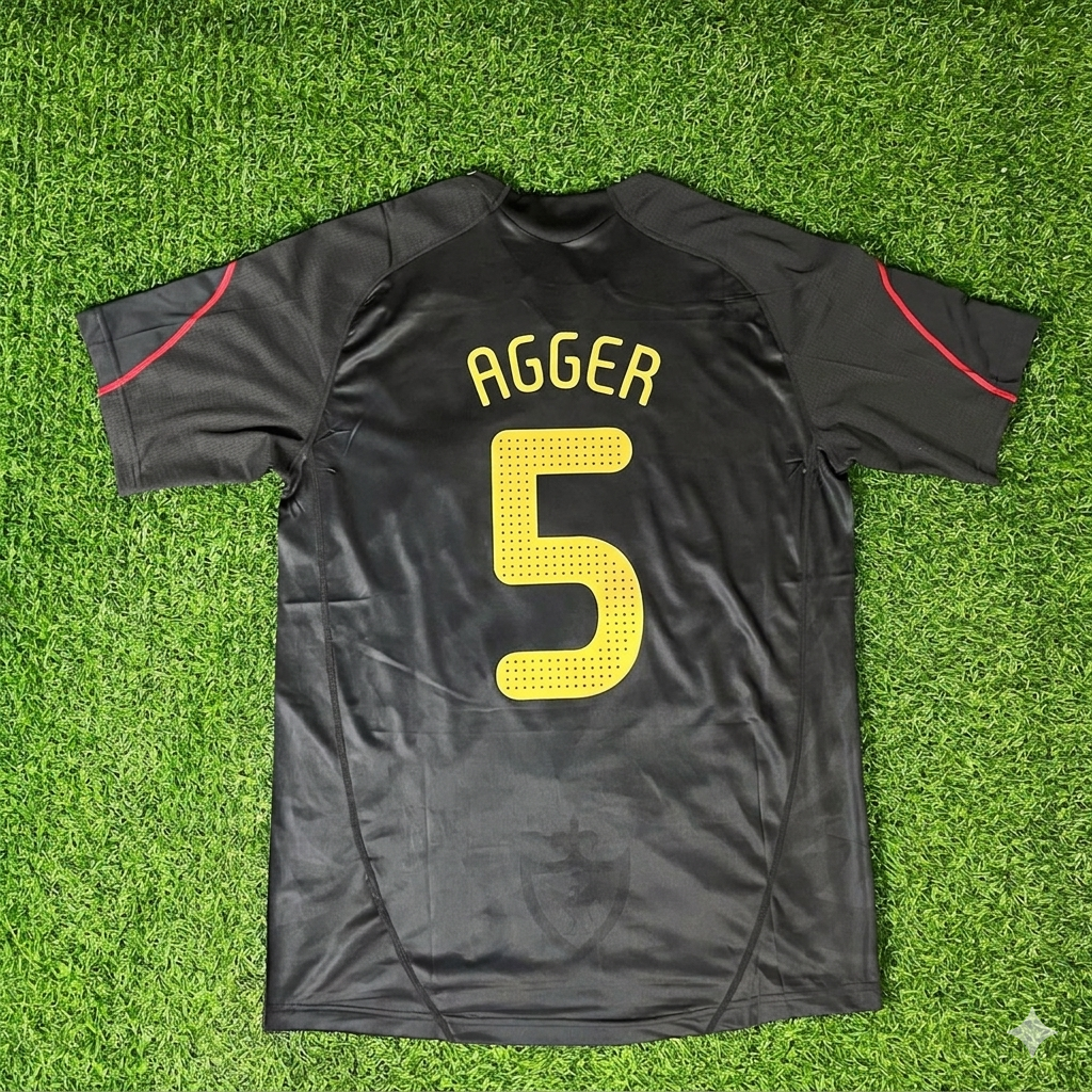 Daniel Agger – Liverpool 2009-10 Black Retro Kit Jersey – | Trikot | Maillot Soccer Shirt