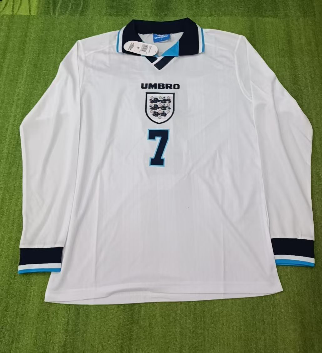 DavidBeckhamEngland19961997Whi