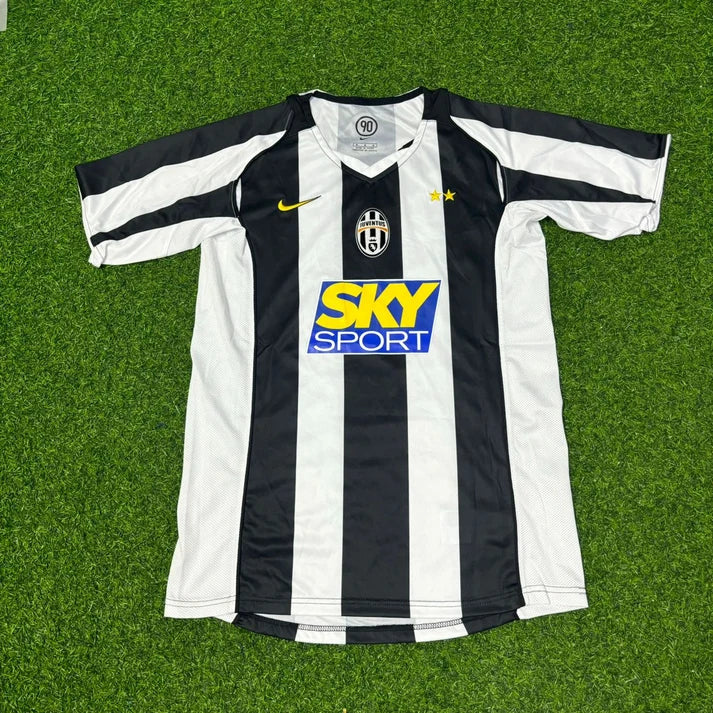 Cristiano Ronaldo #7 Juventus  Black White Home Retro Football Jersey