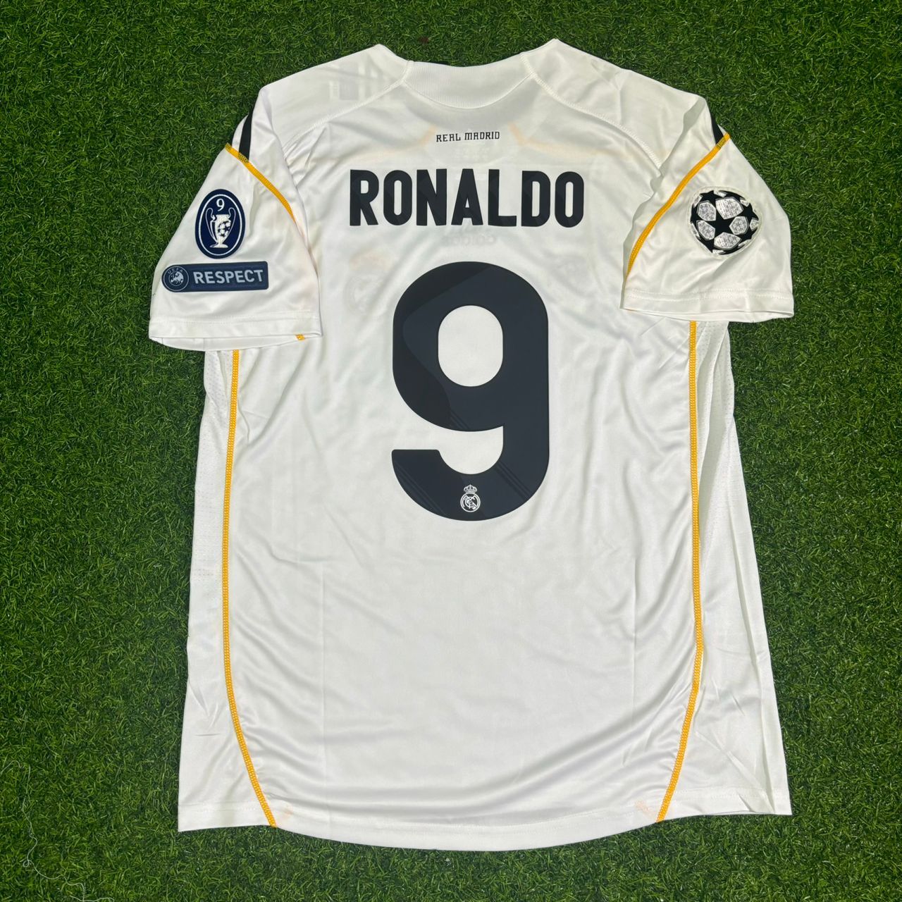 Cristiano Ronaldo 2009 First Year Home Retro White Football Jersey