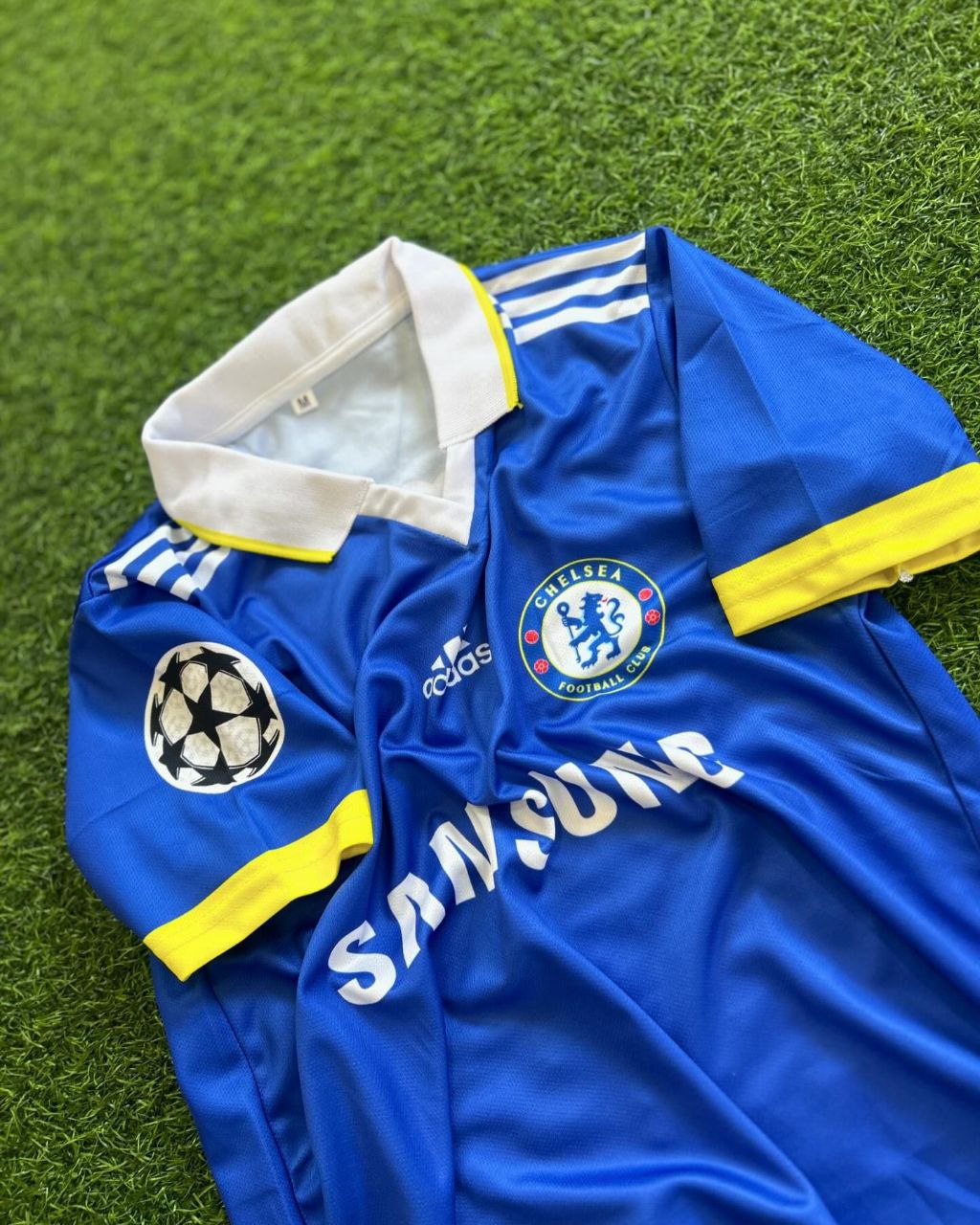Blaues Chelsea-Retrotrikot von Frank Lampard