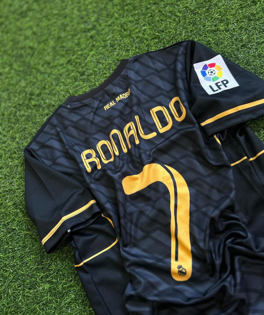 Cristiano Ronaldo Real Madrid Black Retro Jersey