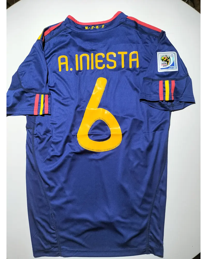 Andrés Iniesta 8 - Spain Away 2010 World Cup Final Retro Jersey Trikot