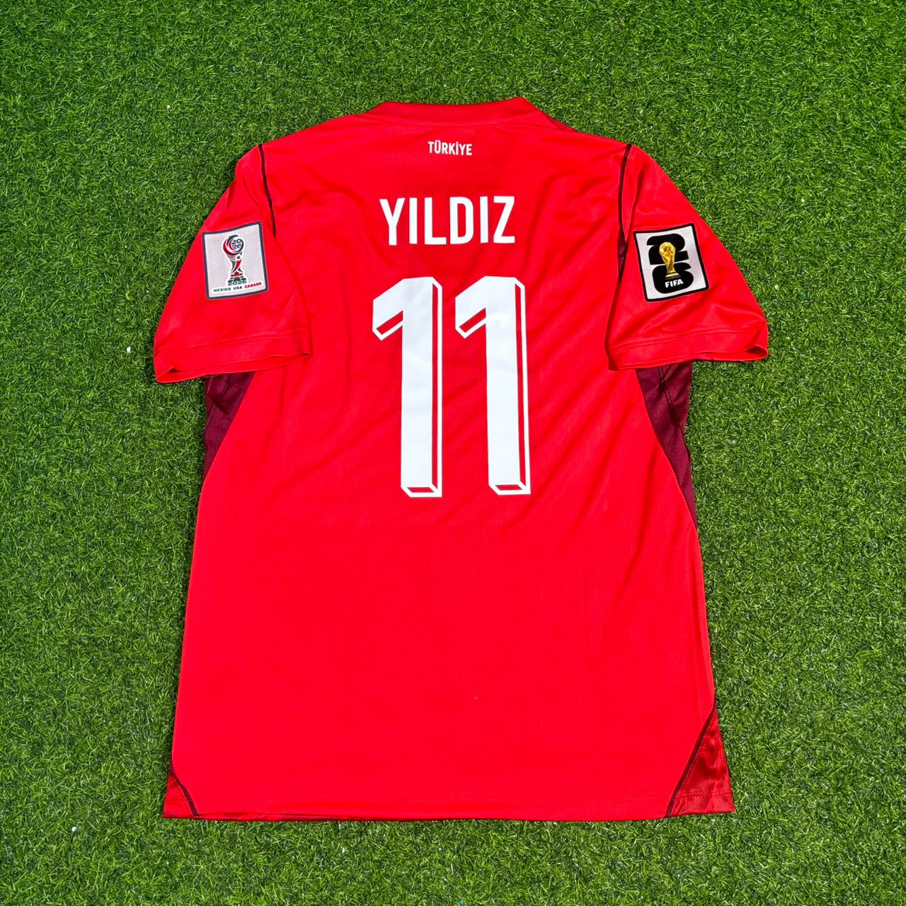 Kenan Yıldız #11 Türkei Türkei - Weltmeisterschaft 2026 - Heim Rot - Trikot - Milli Forma