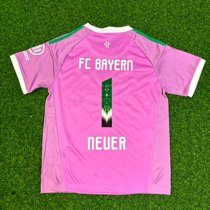 Manuel Neuer Bayern Munich Pink Goalkeeper Football Jersey Kit