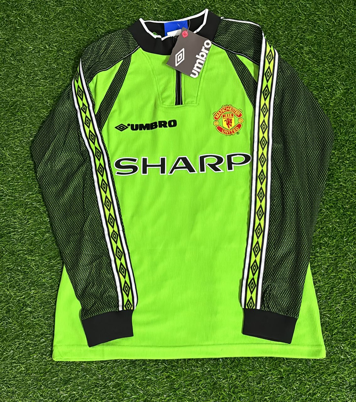 Peter Schmeichel Manchester United 1998-1999 Green Goalkeeper Retro Long Sleeve Soccer Kit Jersey Soccer Shirt