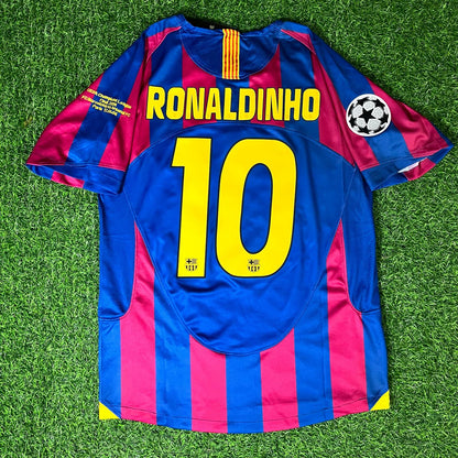 Maillot de football rétro à manches courtes Ronaldinho Gaucho Barcelone 2006
