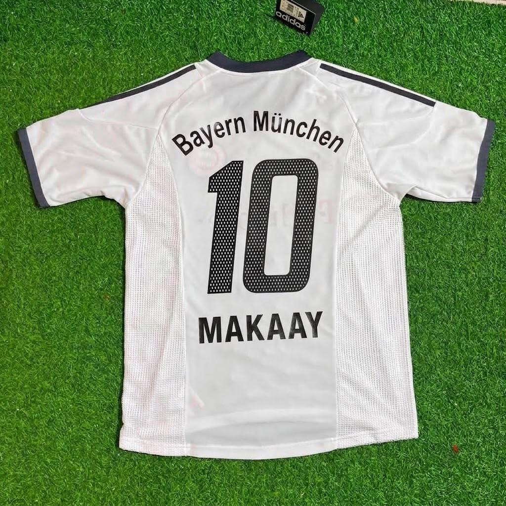 Roy Makaay Bayern Munich 2002/2004 Away White Retro Football Jersey Trikot Mailot