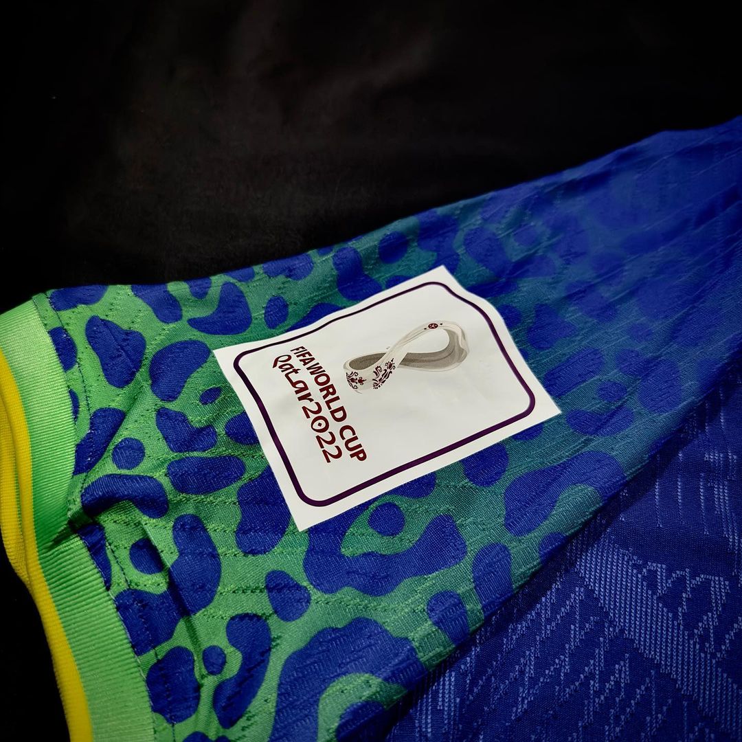 Neymar Jr Brazil 2022 World Cup Retro Football Jersey