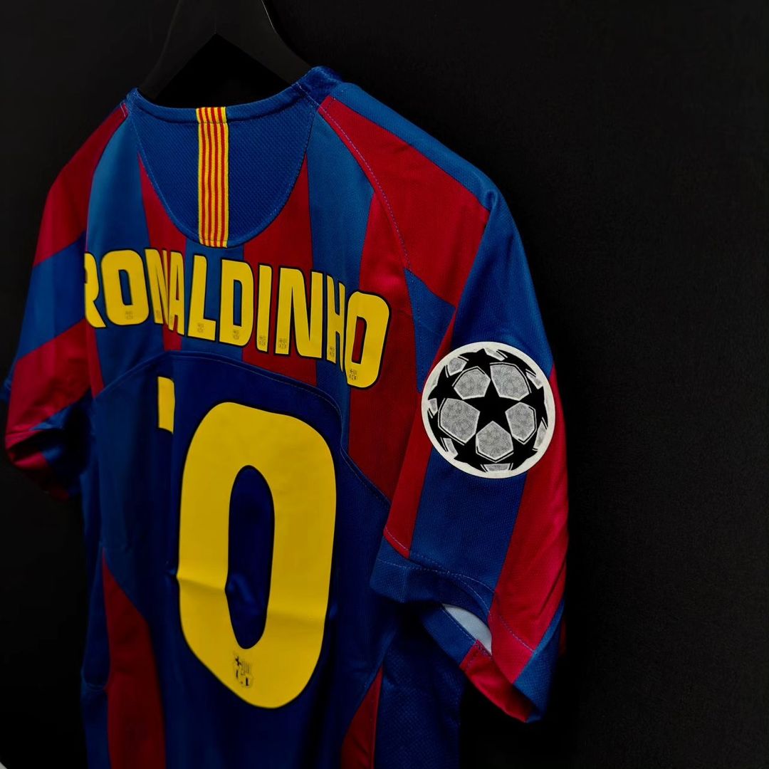 Ronaldinho Gaucho Barcelona 2006 Paris Final vs Arsenal Retro Short Sleeve Football Jersey