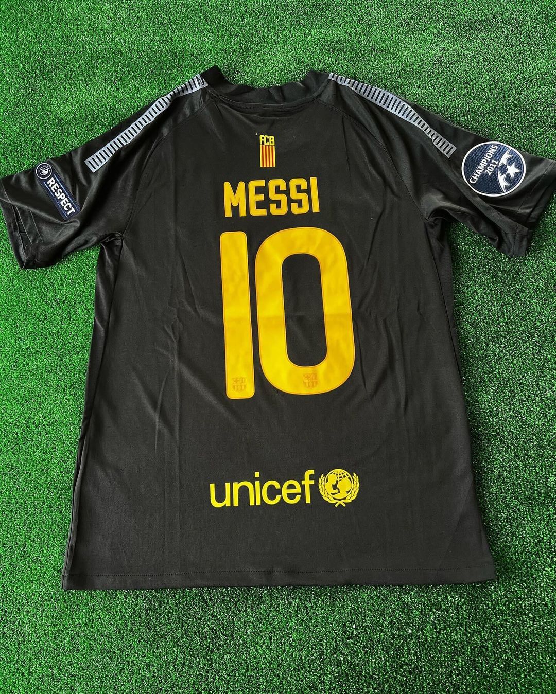 "Lionel Messi Black Barcelona Retro Short-Sleeve Football Shirt"