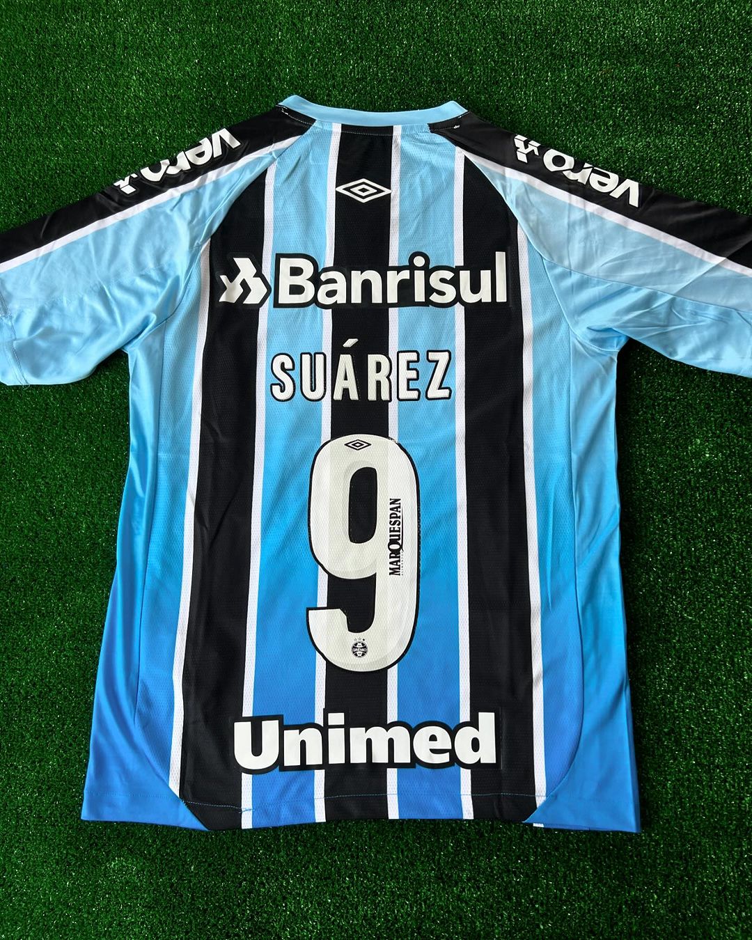 Gremio Retro Luis Suarez Classic Football Shirt