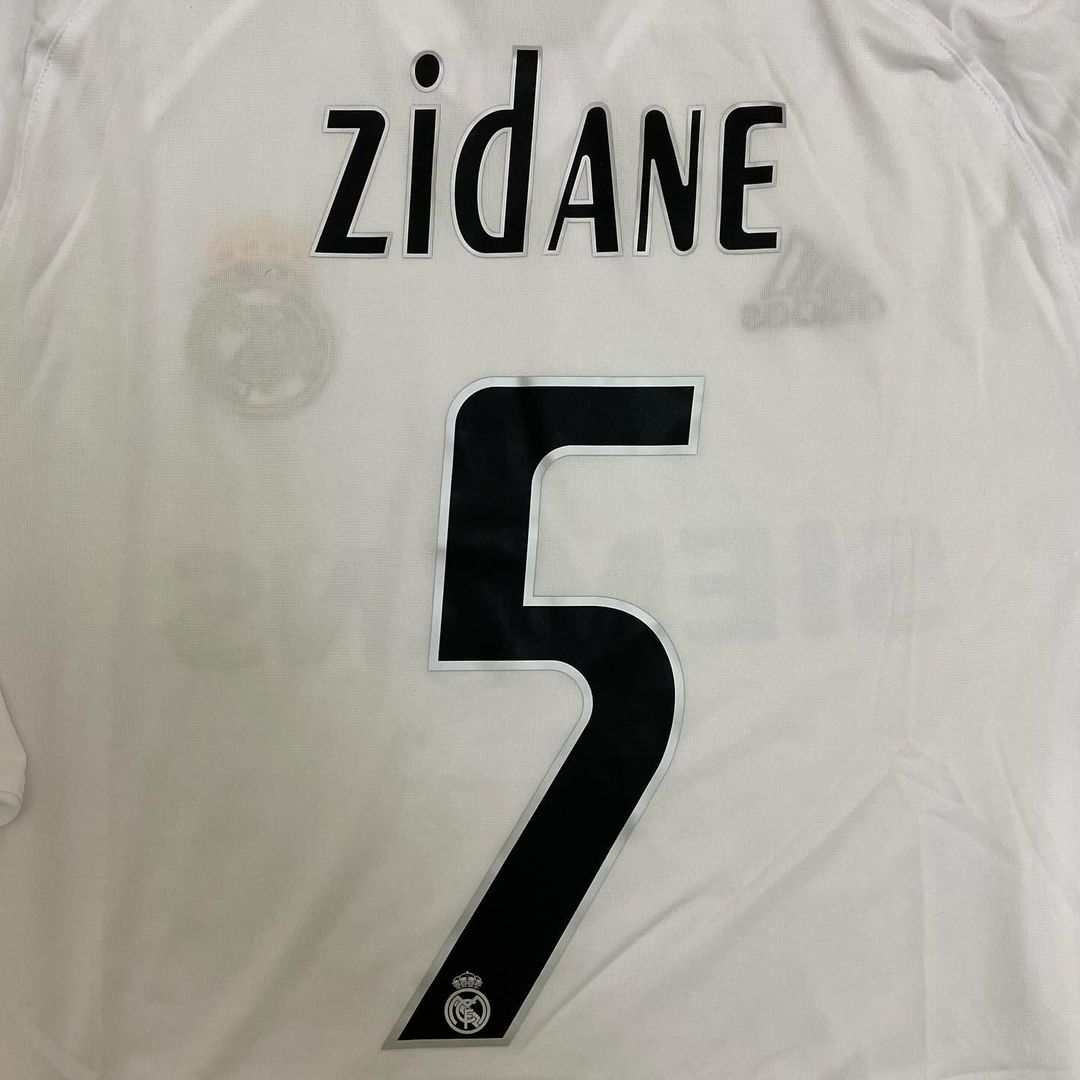 Zinédine Zidane Real Madrid 2005 2006 White Retro Jersey