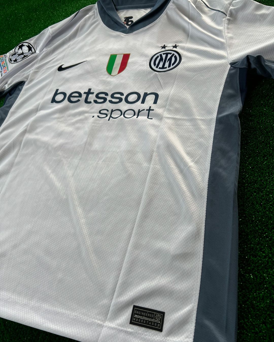 Nicolò Barella Inter Milan 2025 New Season White Football Shirt