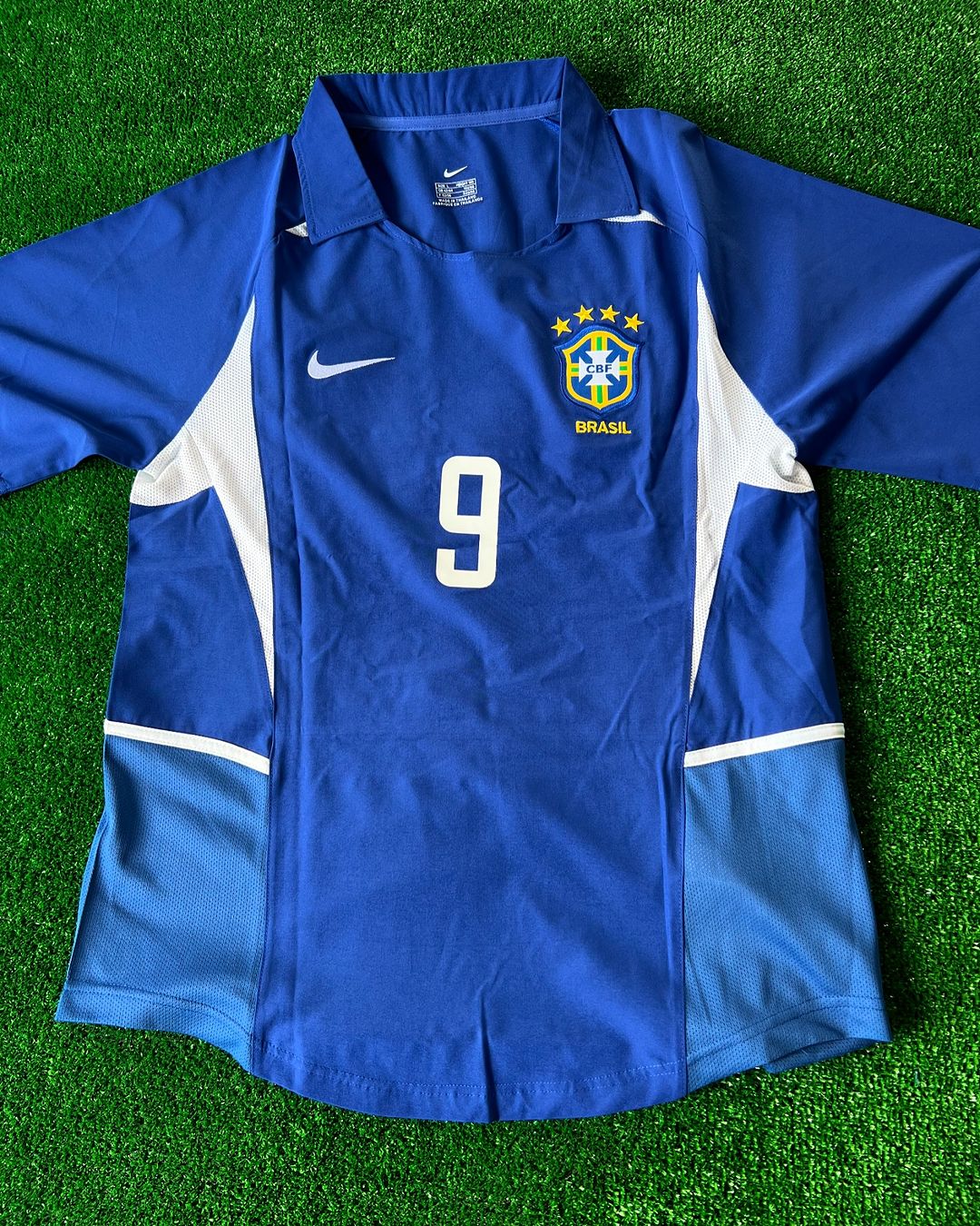 Phenomenon Ronaldo Nazario Brazil 2002 World Cup Blue Retro Short-Sleeve Jersey