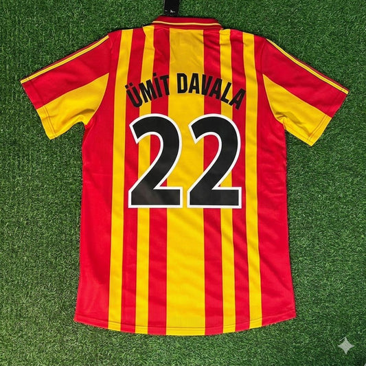 Umit Davala 22 – Galatasaray 2000 UEFA Super Kupa Final Retro Kit Jersey – | Trikot | Maillot | Forma